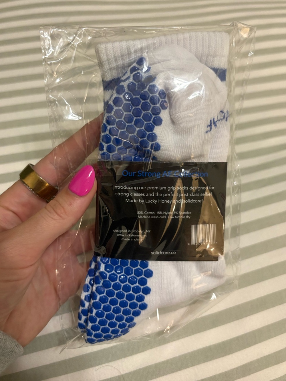 Solidcore x Lucky Honey Collab Grip Socks! - Picture 4 of 4